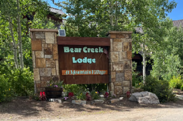 特柳赖德熊溪旅馆滑雪小屋｜周末实测：雪场直达+暖炉时光，滑雪人私藏