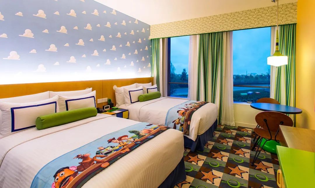 迪士尼+海边度假超值组合：喜来登2晚899，开元别墅2晚699，速抢！